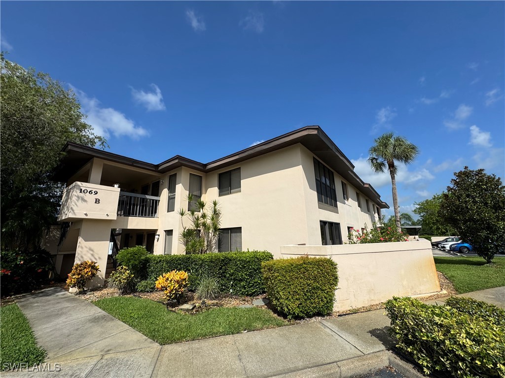 1069 Villa Drive #B103 Labelle FL 33935 225061489 image1