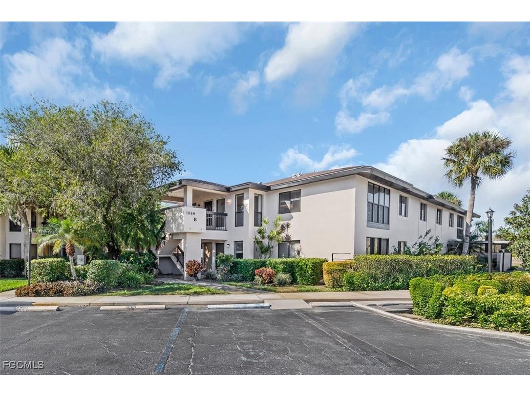 1069 Villa Drive #B203 Labelle FL 33935 2026003324 image1