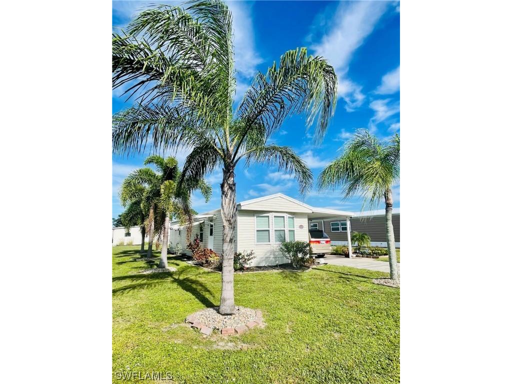 10690 Wales Loop Bonita Springs FL 34135 223079925 image1