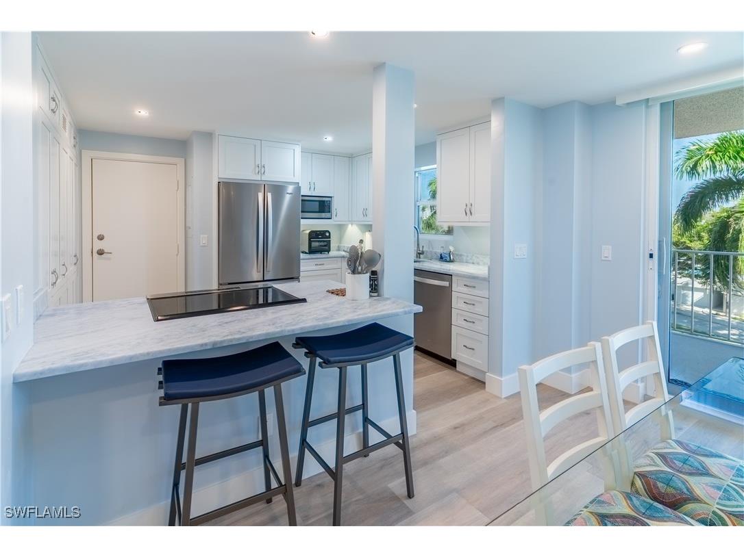 10691 Gulf Shore Drive #400 Naples FL 34108 225080595 image14