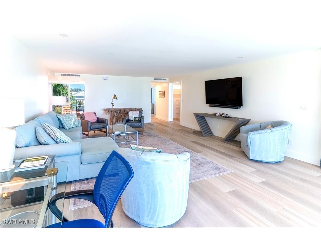 10691 Gulf Shore Drive #400 Naples FL 34108 225080595 image18