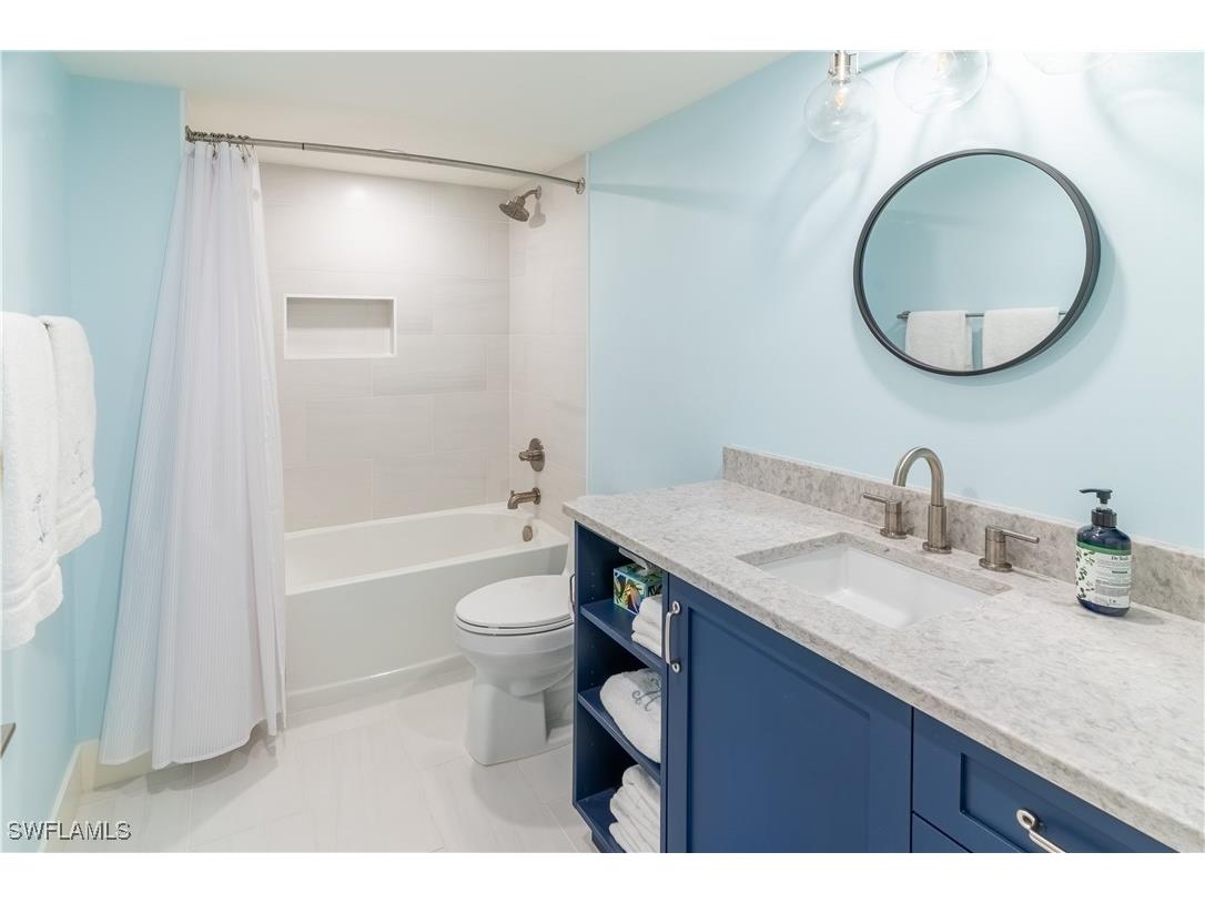 10691 Gulf Shore Drive #400 Naples FL 34108 225080595 image20