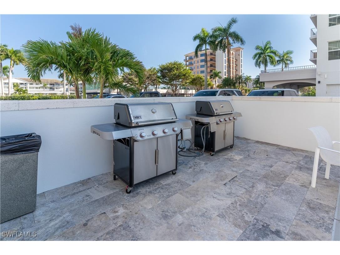 10691 Gulf Shore Drive #400 Naples FL 34108 225080595 image33
