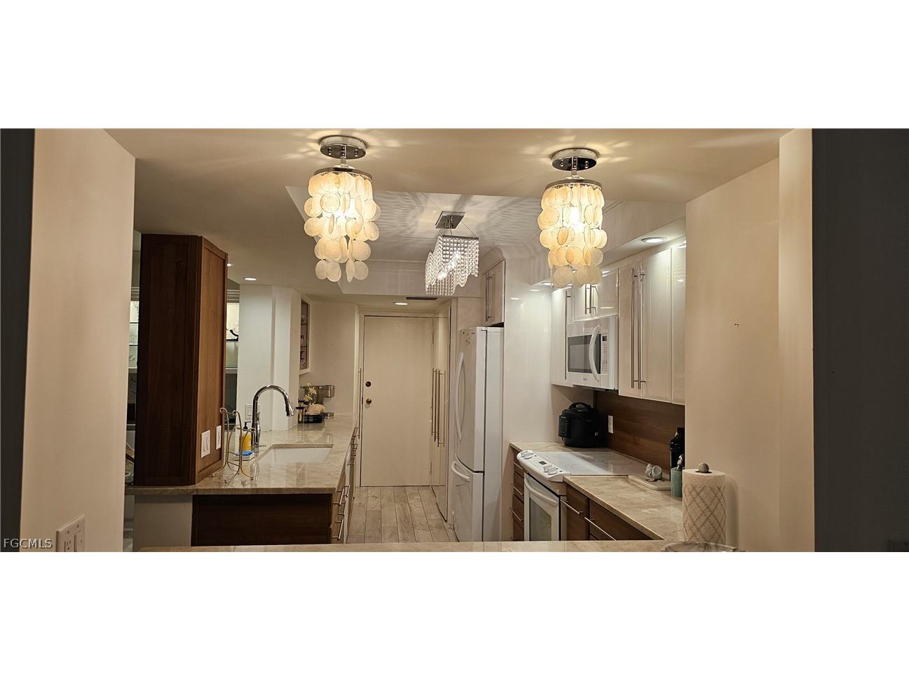 10691 Gulf Shore Drive E #1101 Naples FL 34108 2026008891 image7