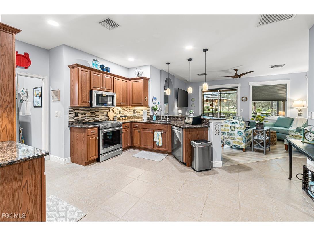 10695 Camarelle Circle Fort Myers FL 33913 2026001676 image16
