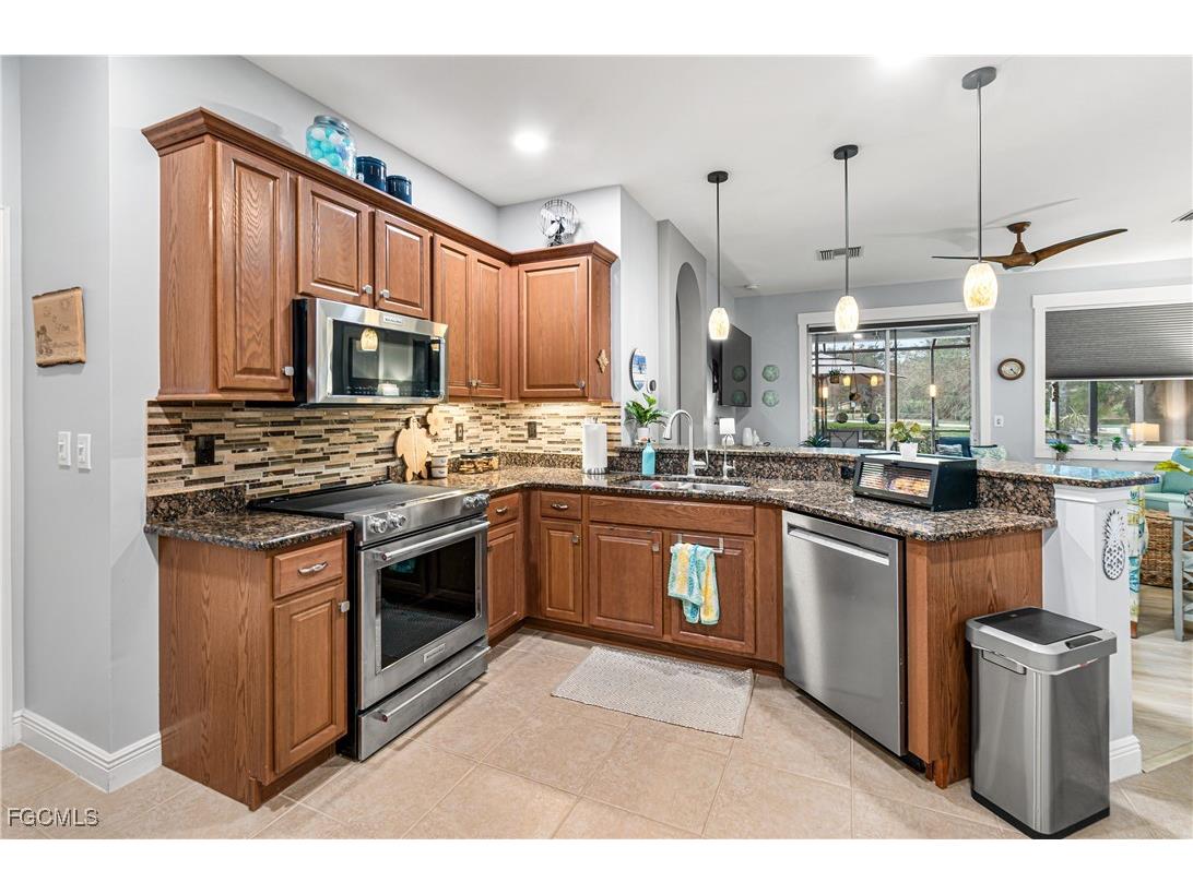 10695 Camarelle Circle Fort Myers FL 33913 2026001676 image19