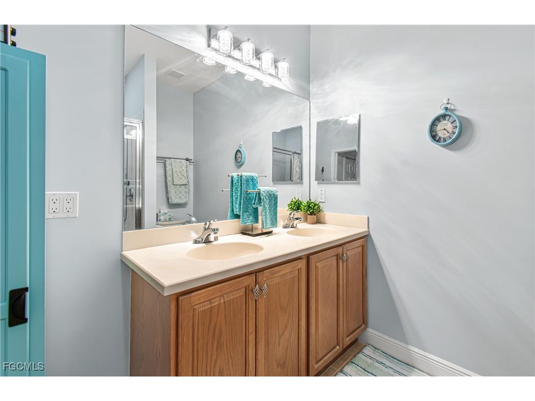 10695 Camarelle Circle Fort Myers FL 33913 2026001676 image37