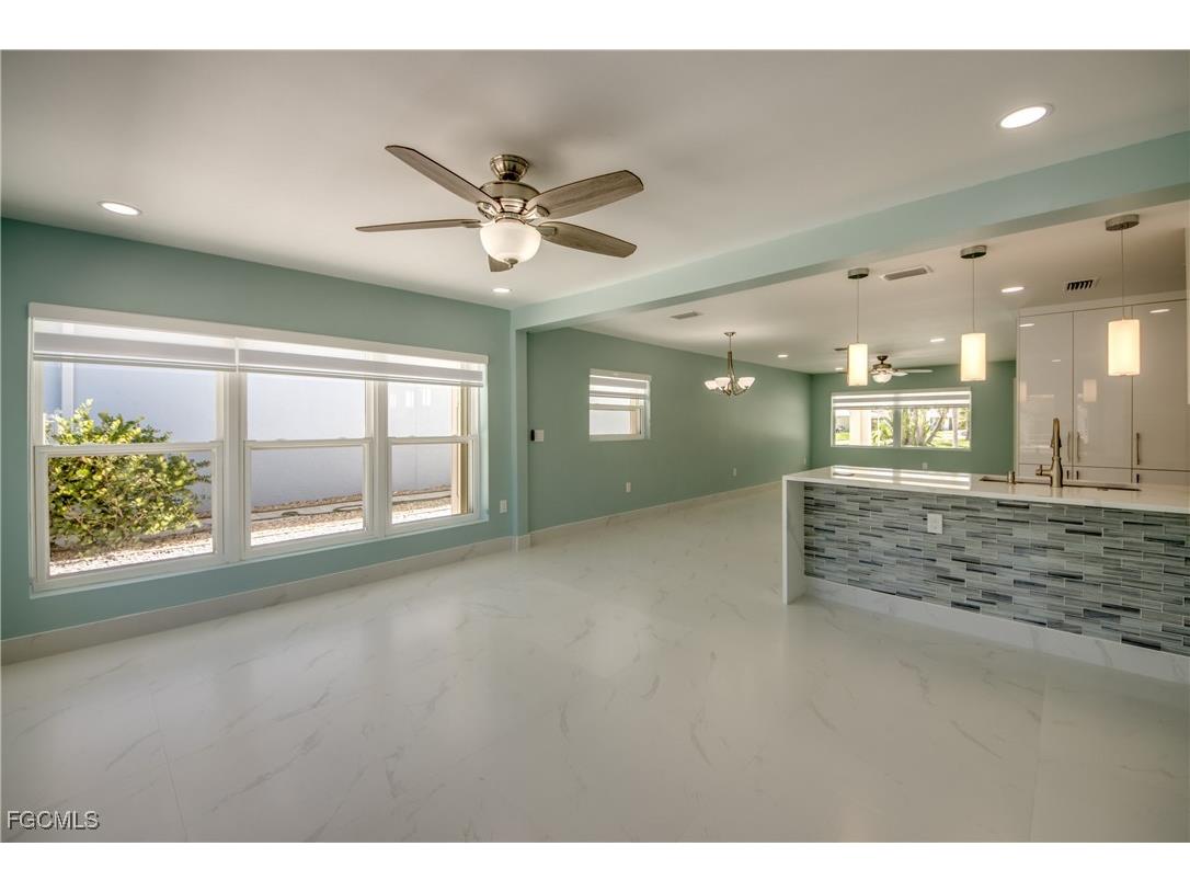 107 Albatross Street Fort Myers Beach FL 33931 2025011480 image19