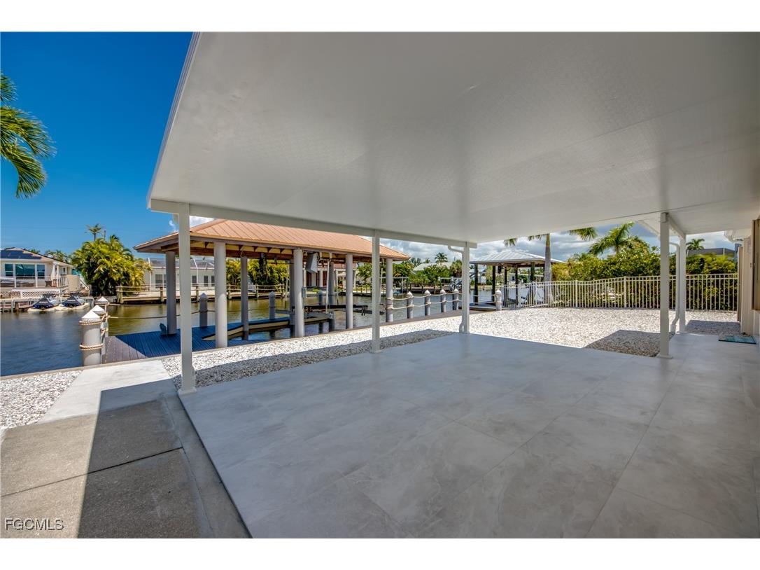 107 Albatross Street Fort Myers Beach FL 33931 2025011480 image31
