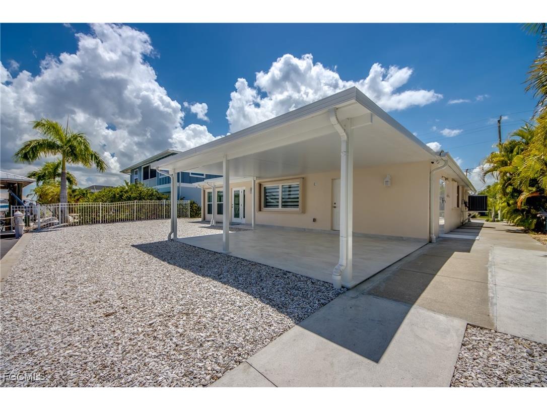 107 Albatross Street Fort Myers Beach FL 33931 2025011480 image34