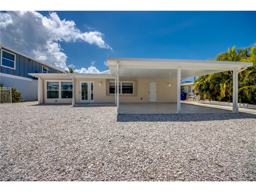 107 Albatross Street Fort Myers Beach FL 33931 2025011480 image35
