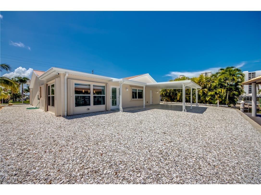 107 Albatross Street Fort Myers Beach FL 33931 2025011480 image36