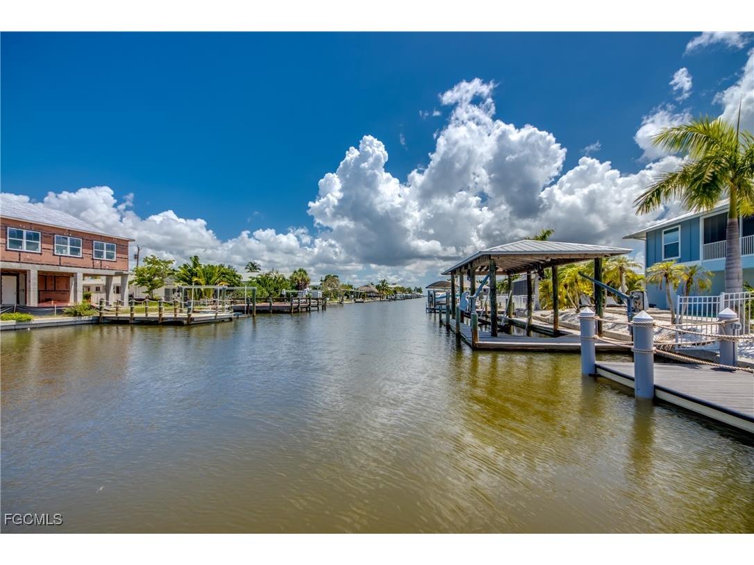 107 Albatross Street Fort Myers Beach FL 33931 2025011480 image42