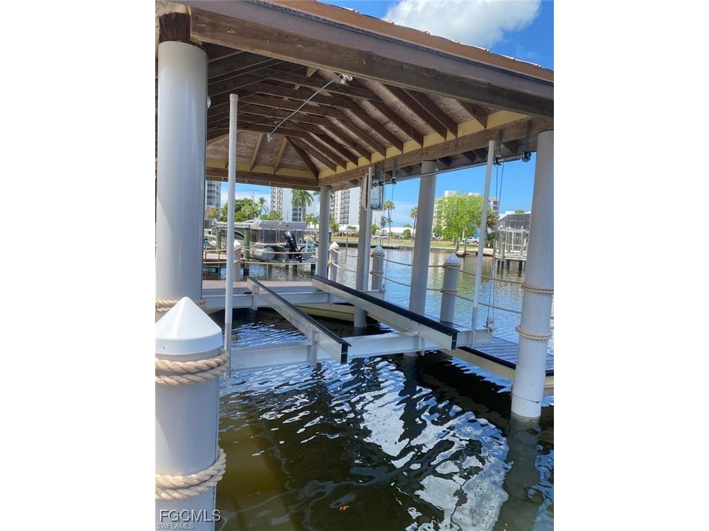 107 Albatross Street Fort Myers Beach FL 33931 2025011480 image46