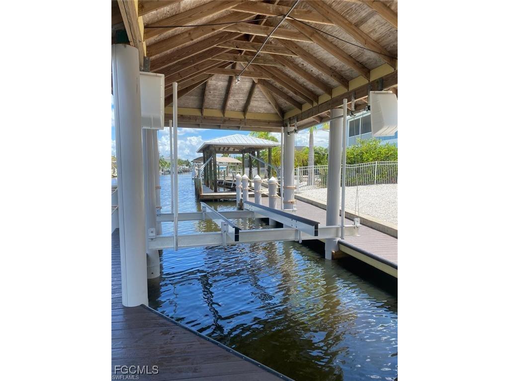 107 Albatross Street Fort Myers Beach FL 33931 2025011480 image47