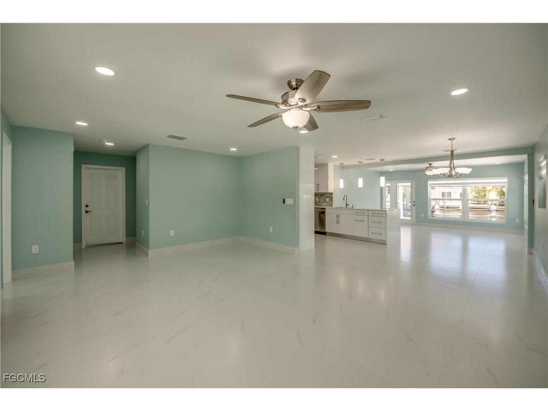 107 Albatross Street Fort Myers Beach FL 33931 2025011480 image7