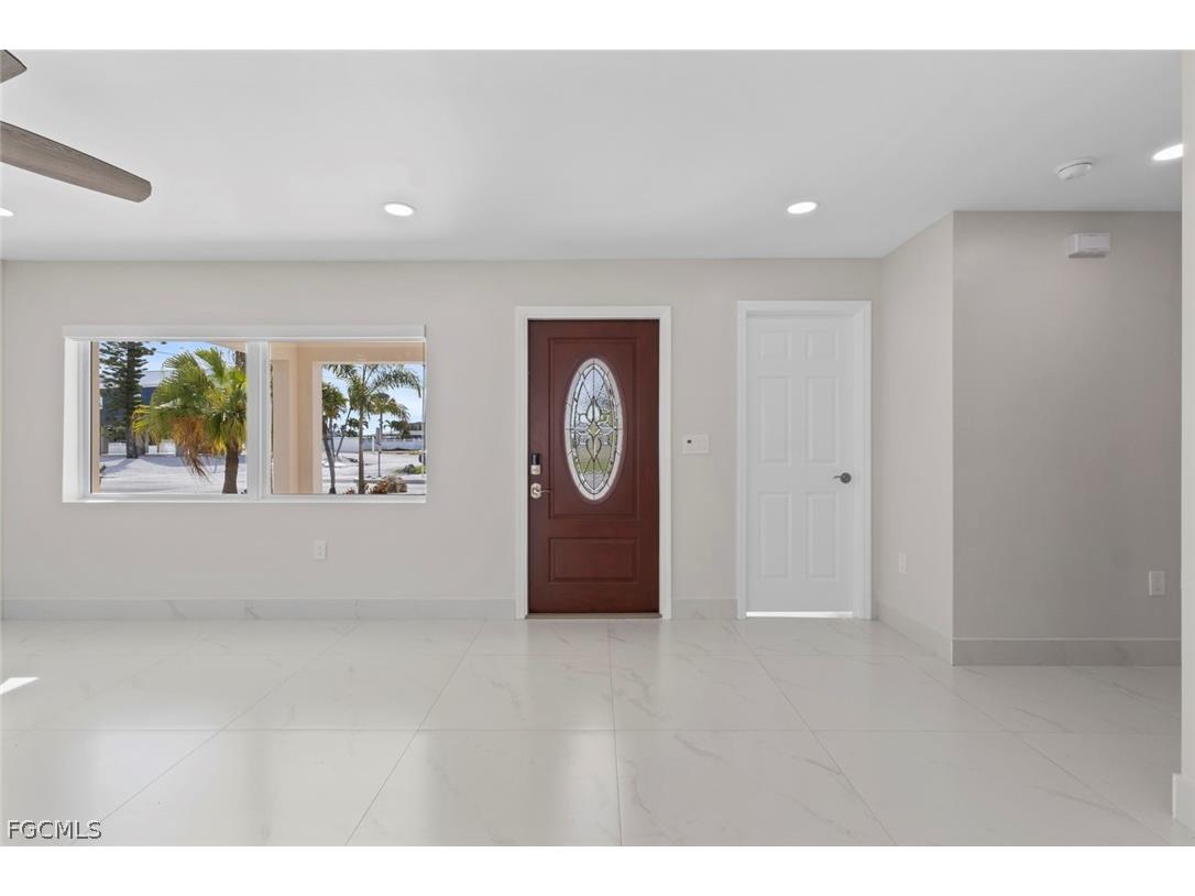 107 Albatross Street Fort Myers Beach FL 33931 2026013543 image24