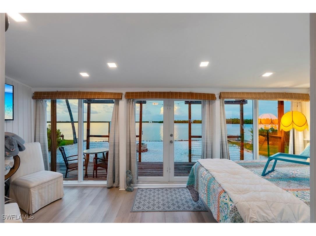 107 Bayshore Way Goodland FL 34140 225083249 image2