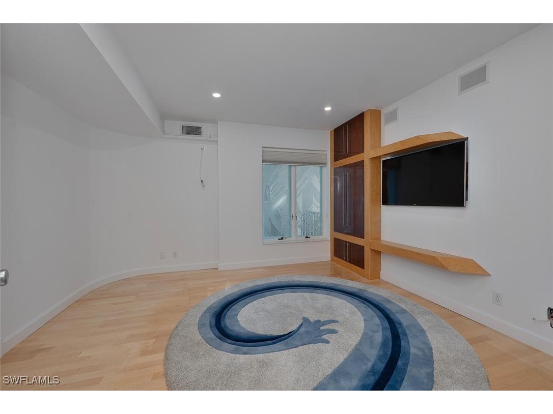 107 Clubhouse Drive #258 Naples FL 34105 225069515 image21