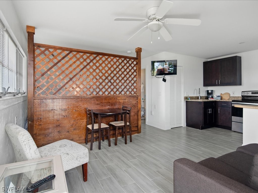 107 East Avenue Goodland FL 34140 226006681 image11