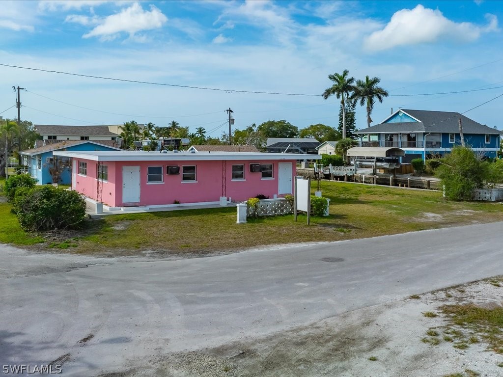 107 East Avenue Goodland FL 34140 226006681 image18