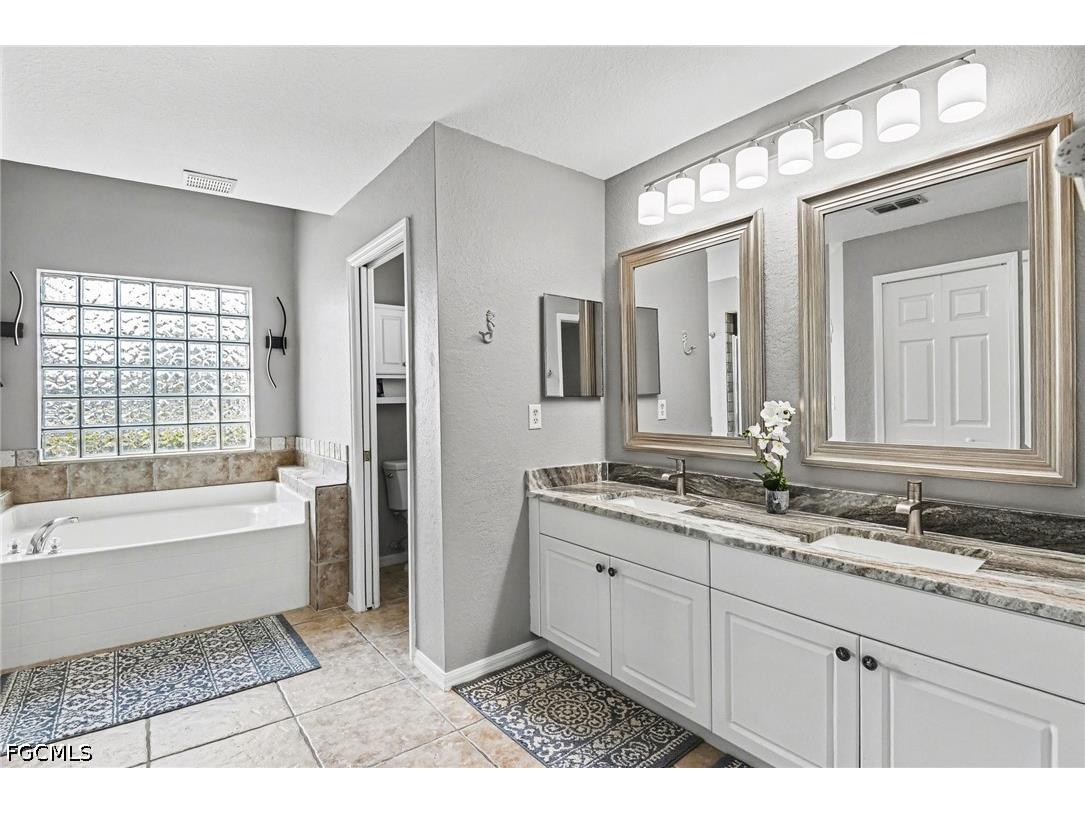 107 NW 13th Terrace Cape Coral FL 33993 2026014928 image13