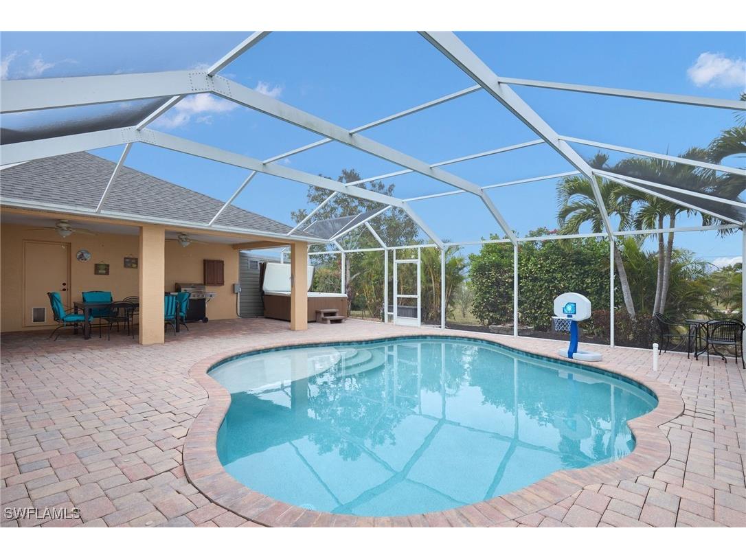 107 NW 9th Street Cape Coral FL 33993 224104971 image1