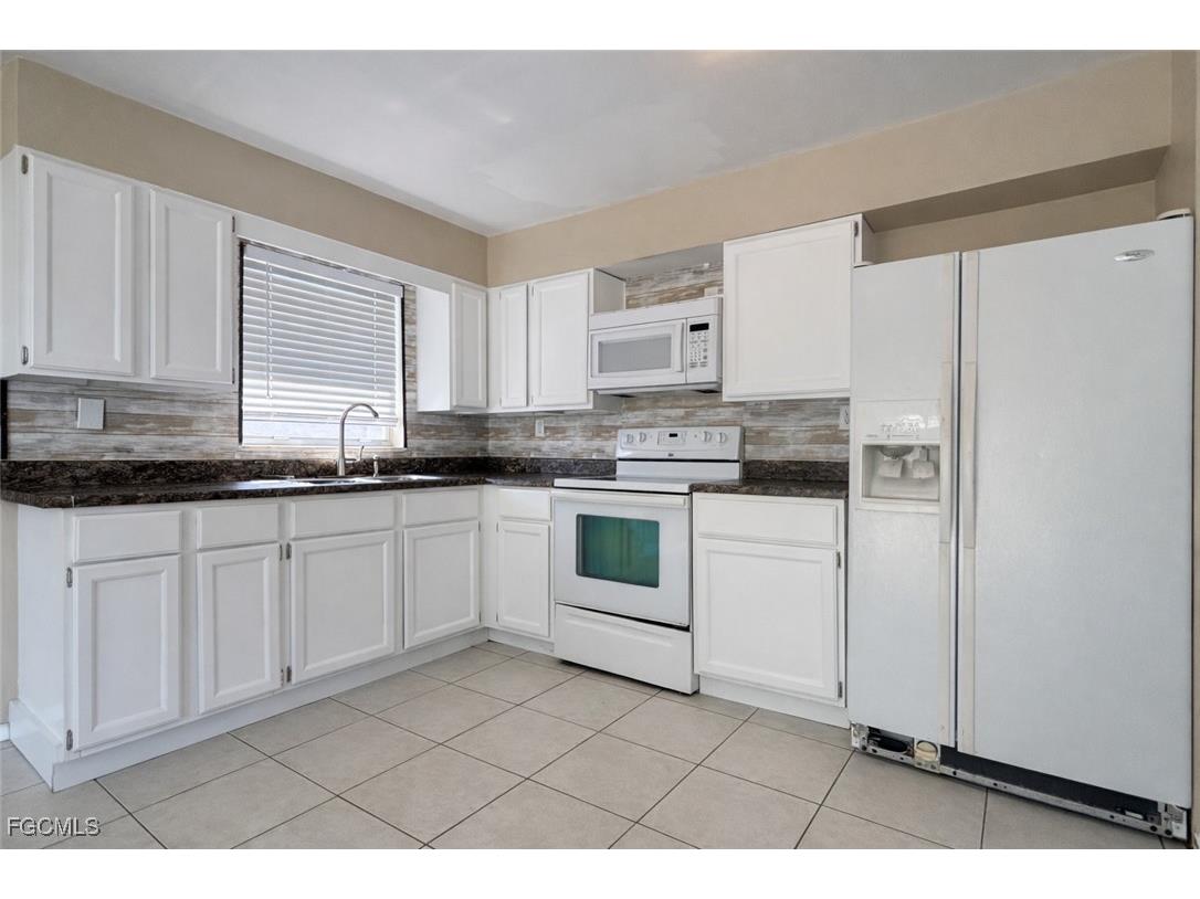 107 SE 2nd Avenue Cape Coral FL 33990 2026000163 image12