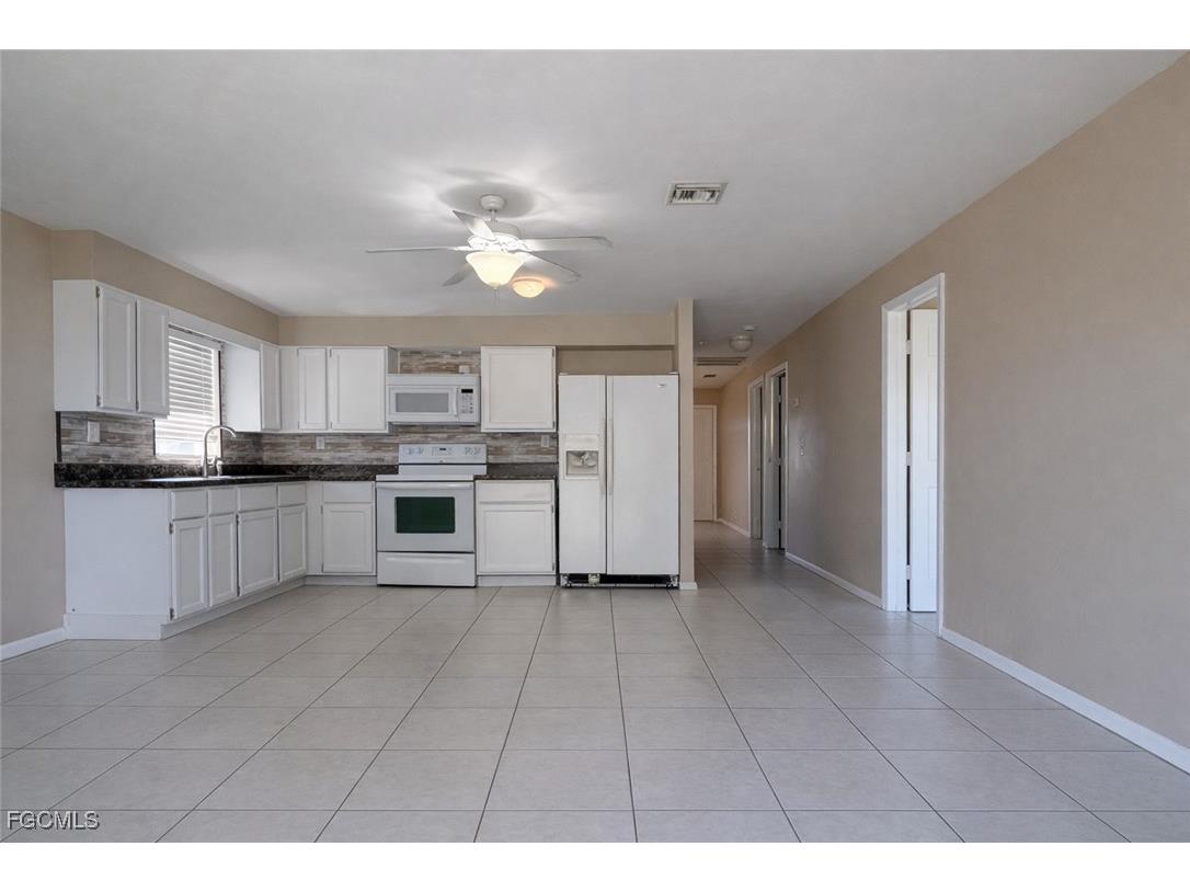 107 SE 2nd Avenue Cape Coral FL 33990 2026000163 image3