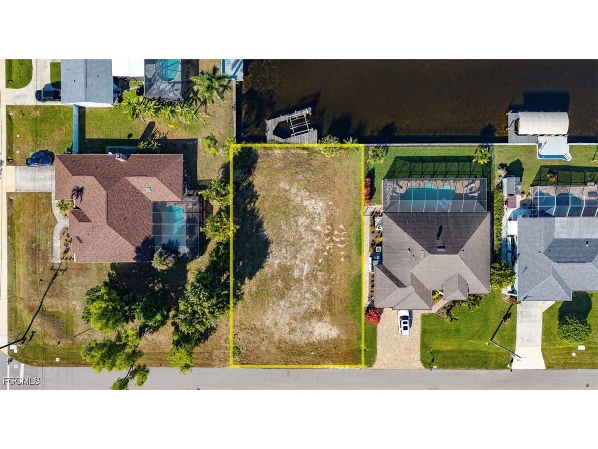 107 SE 35th Terrace Cape Coral FL 33904 2026001420 image2