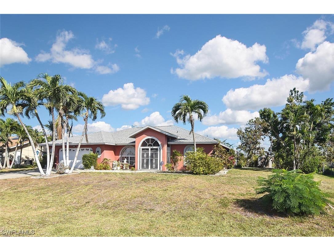107 SE 43rd Lane Cape Coral FL 33904 223019786 image1