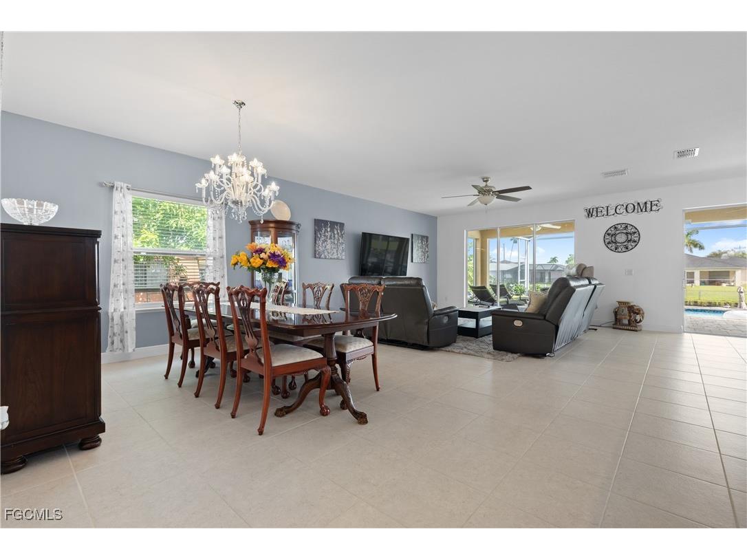 107 SW 39th Street Cape Coral FL 33914 2025007526 image5