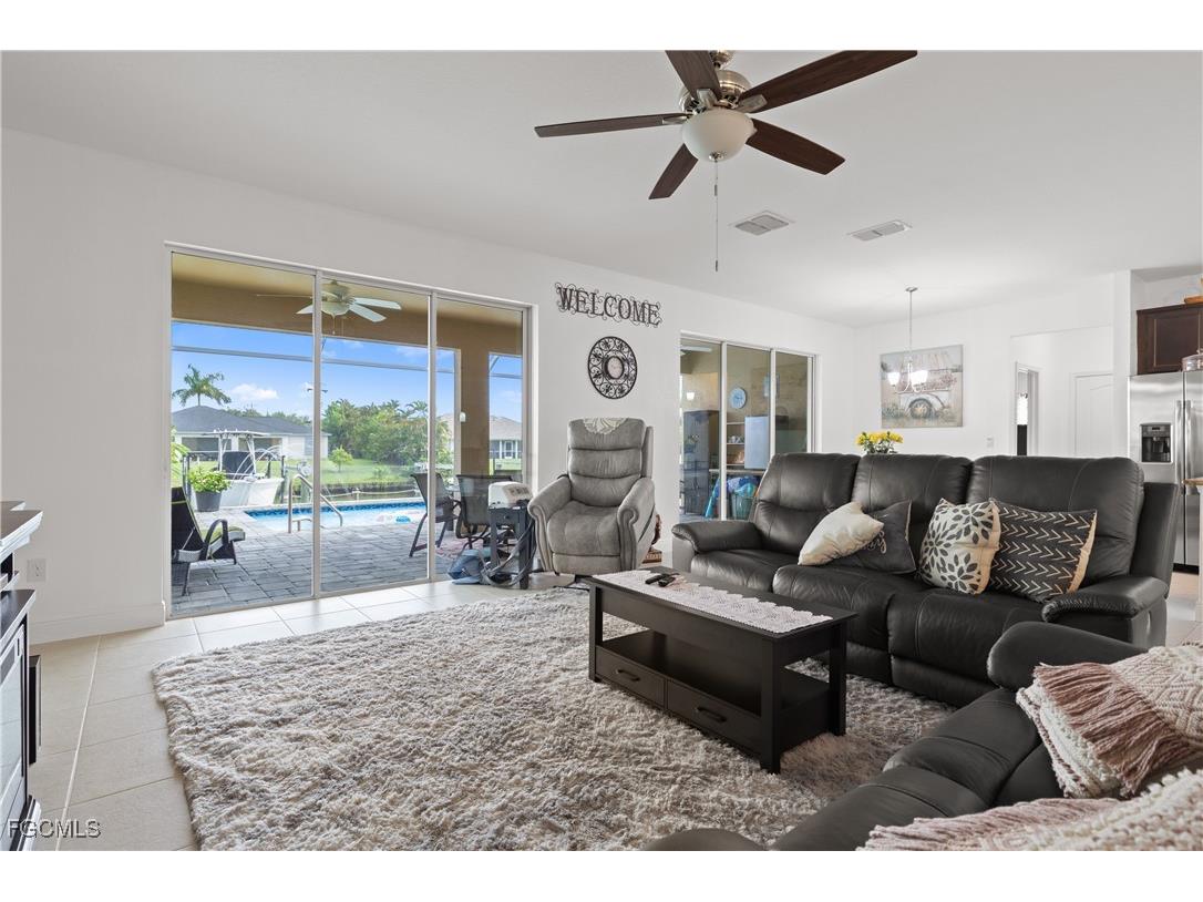 107 SW 39th Street Cape Coral FL 33914 2025007526 image6