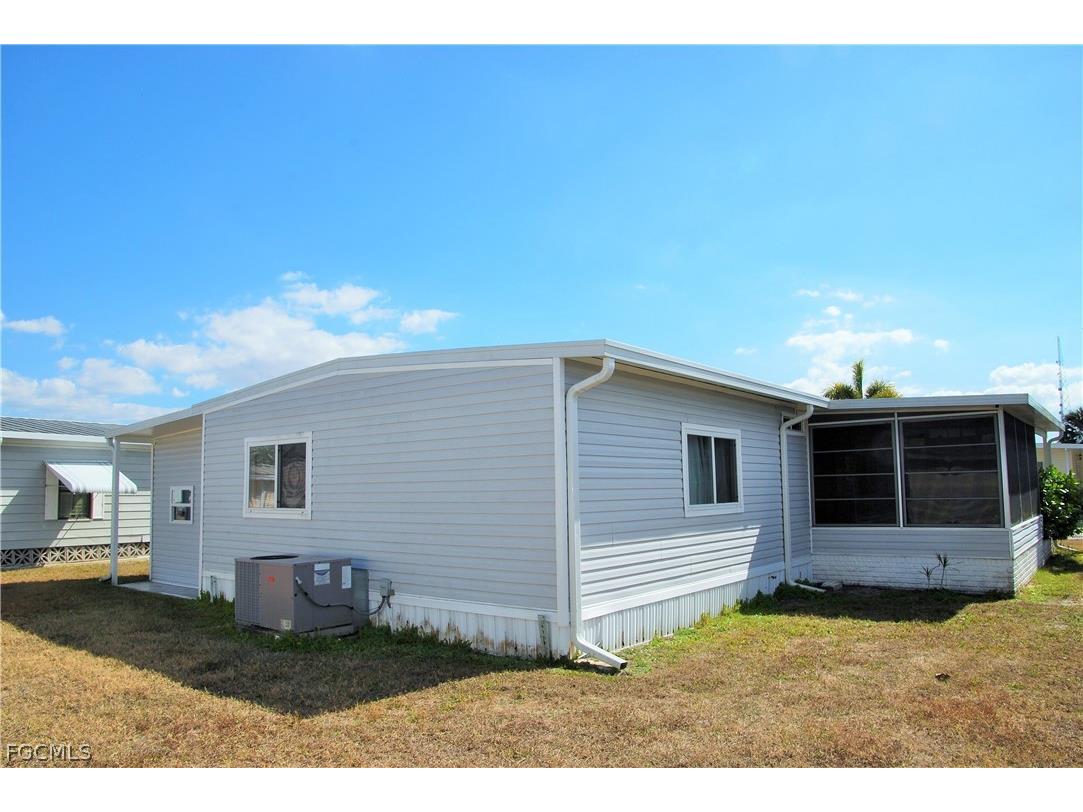107 Snead Drive North Fort Myers FL 33903 2026007529 image6