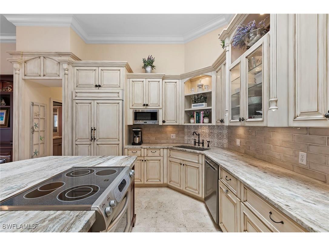 107 Via Napoli Naples FL 34105 225031607 image14