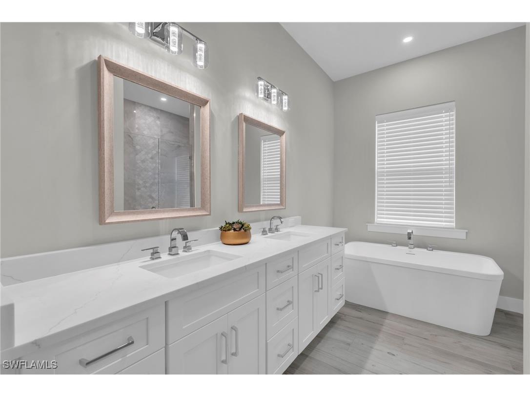 107 W Hilo Street Naples FL 34113 226002220 image21