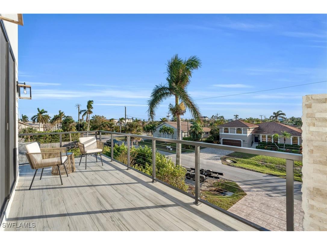 107 W Hilo Street Naples FL 34113 226002220 image24