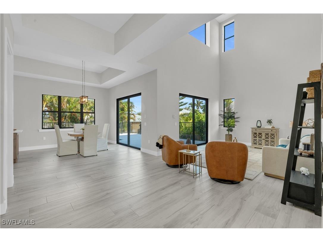 107 W Hilo Street Naples FL 34113 226002220 image3