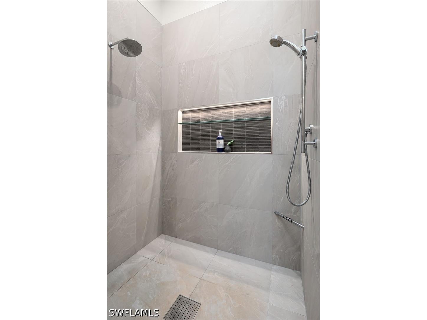 1070 5th Street S Naples FL 34102 226015938 image12