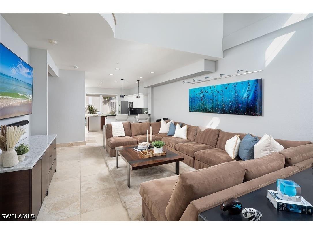 1070 5th Street S Naples FL 34102 226015938 image2
