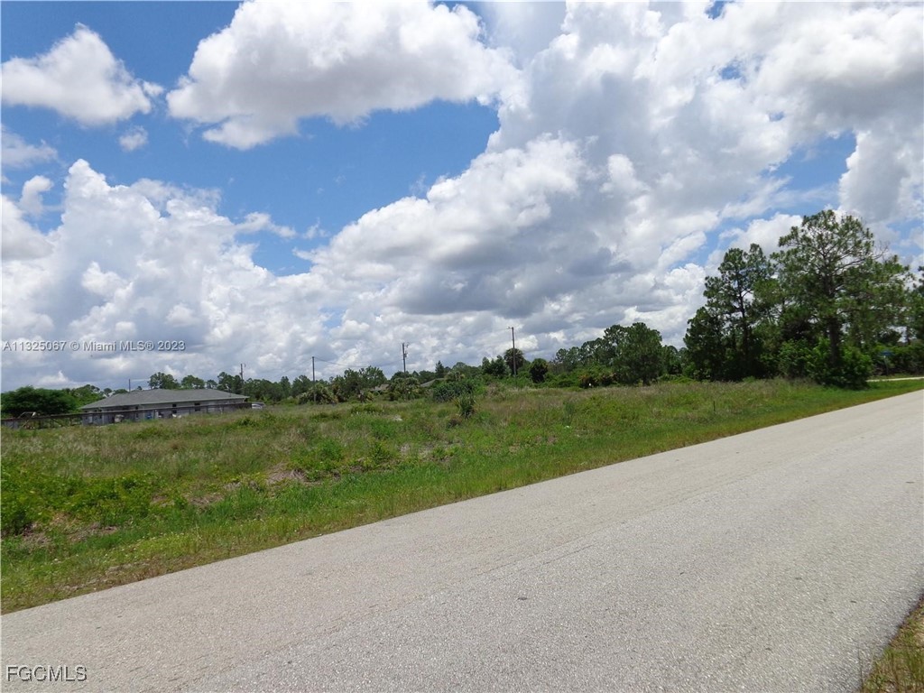 1070 Harwood Avenue S Lehigh Acres FL 33974 2025019168 image6