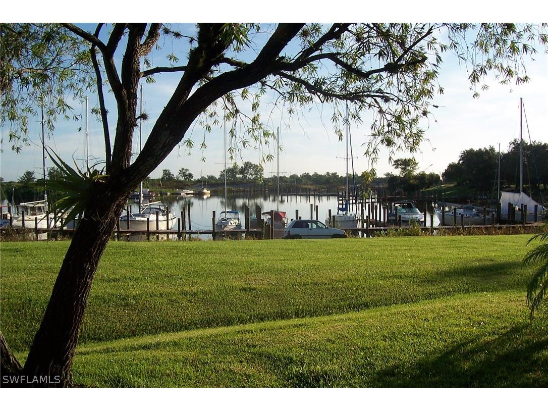 1070 Villa Drive #D201 Labelle FL 33935 224057543 image1