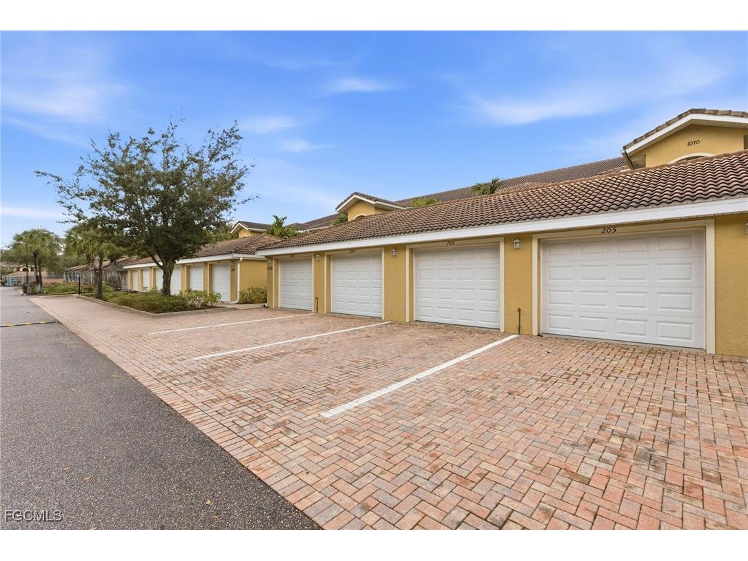 1070 Winding Pines Circle #105 Cape Coral FL 33909 2026003259 image1
