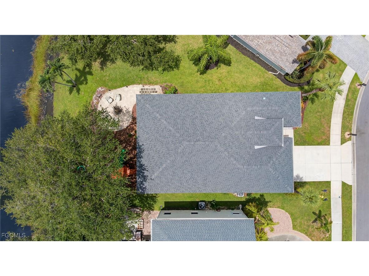 1070 Winding Pines Circle #201 Cape Coral FL 33909 2025005252 image33