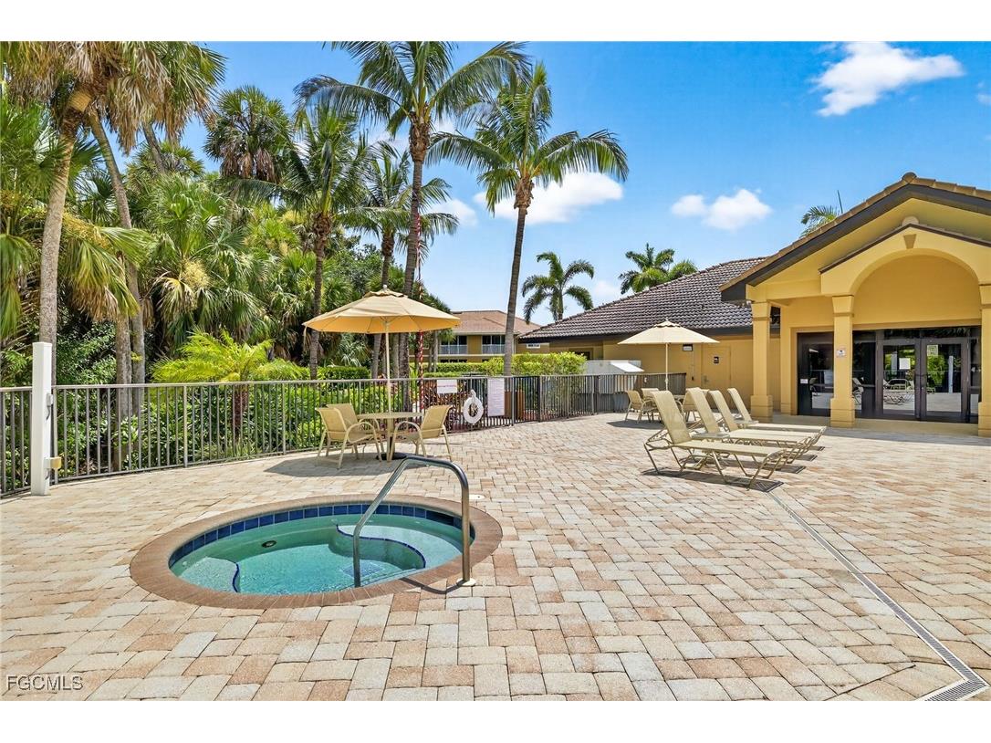 1070 Winding Pines Circle #201 Cape Coral FL 33909 2025005252 image47