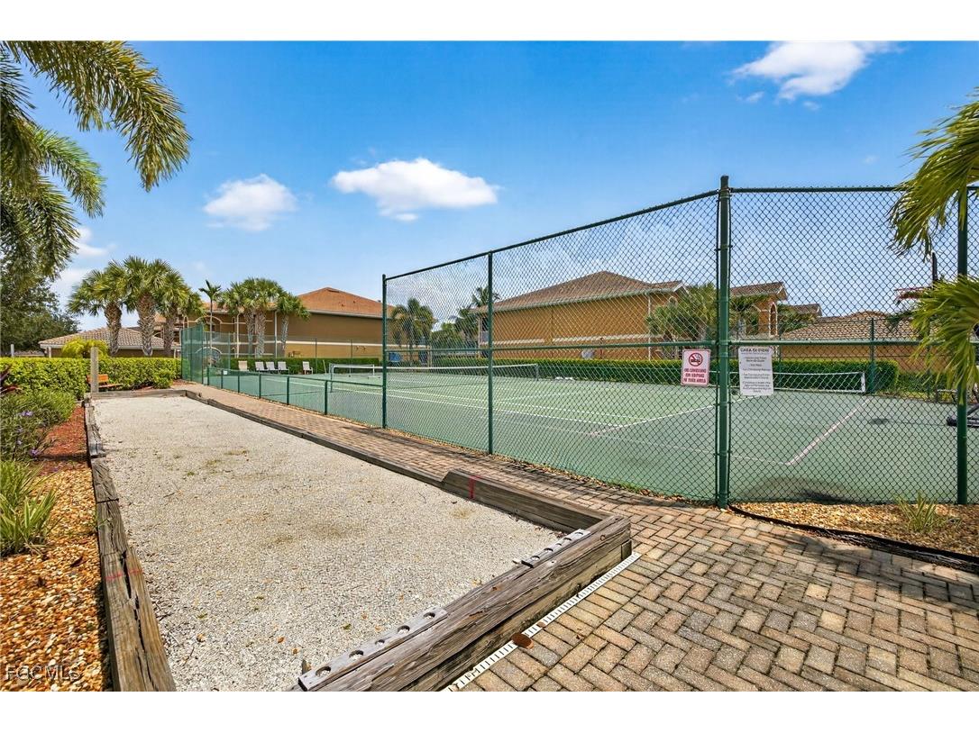 1070 Winding Pines Circle #201 Cape Coral FL 33909 2025005252 image49