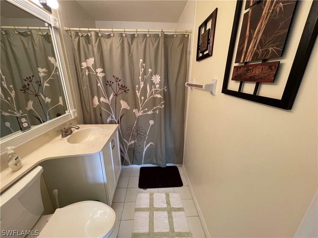 1070 Woodshire Lane #E204 Naples FL 34105 226010649 image17