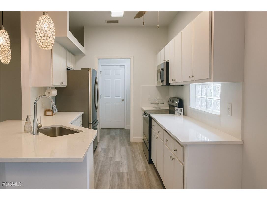 10700 Aqua Surf Court Estero FL 33928 2025021144 image4