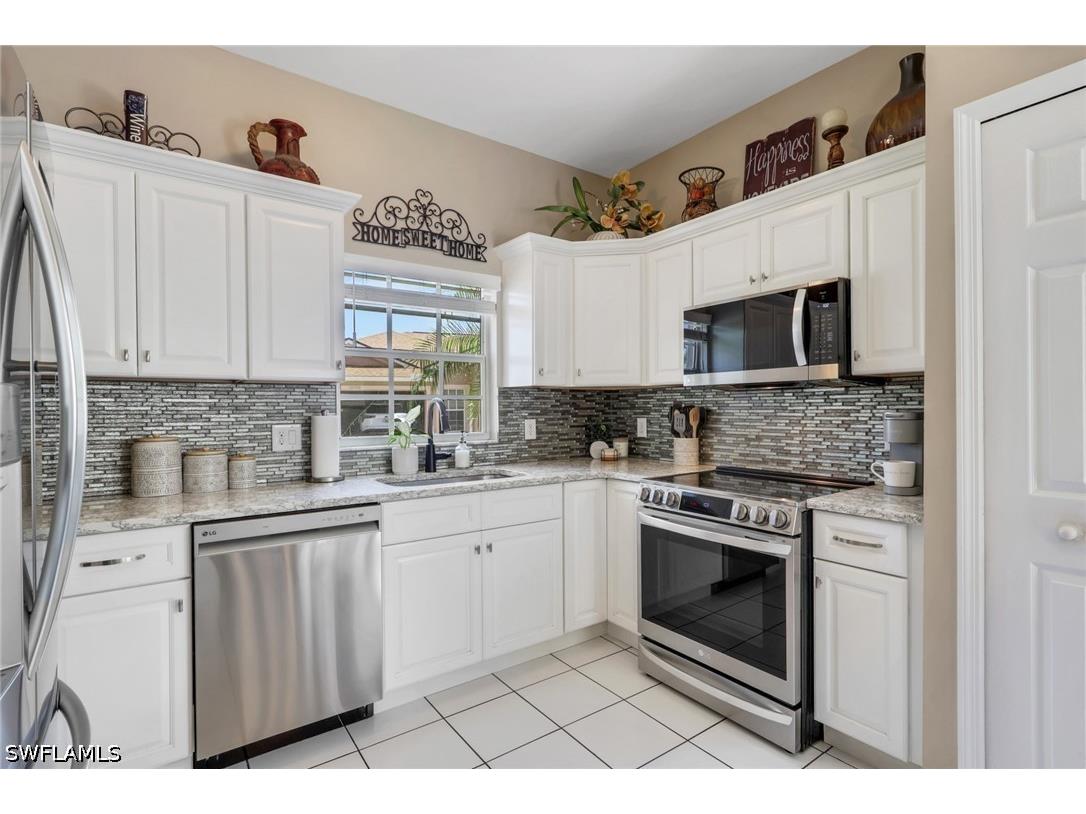 10701 Blue Bimini Circle Estero FL 33928 226015742 image7