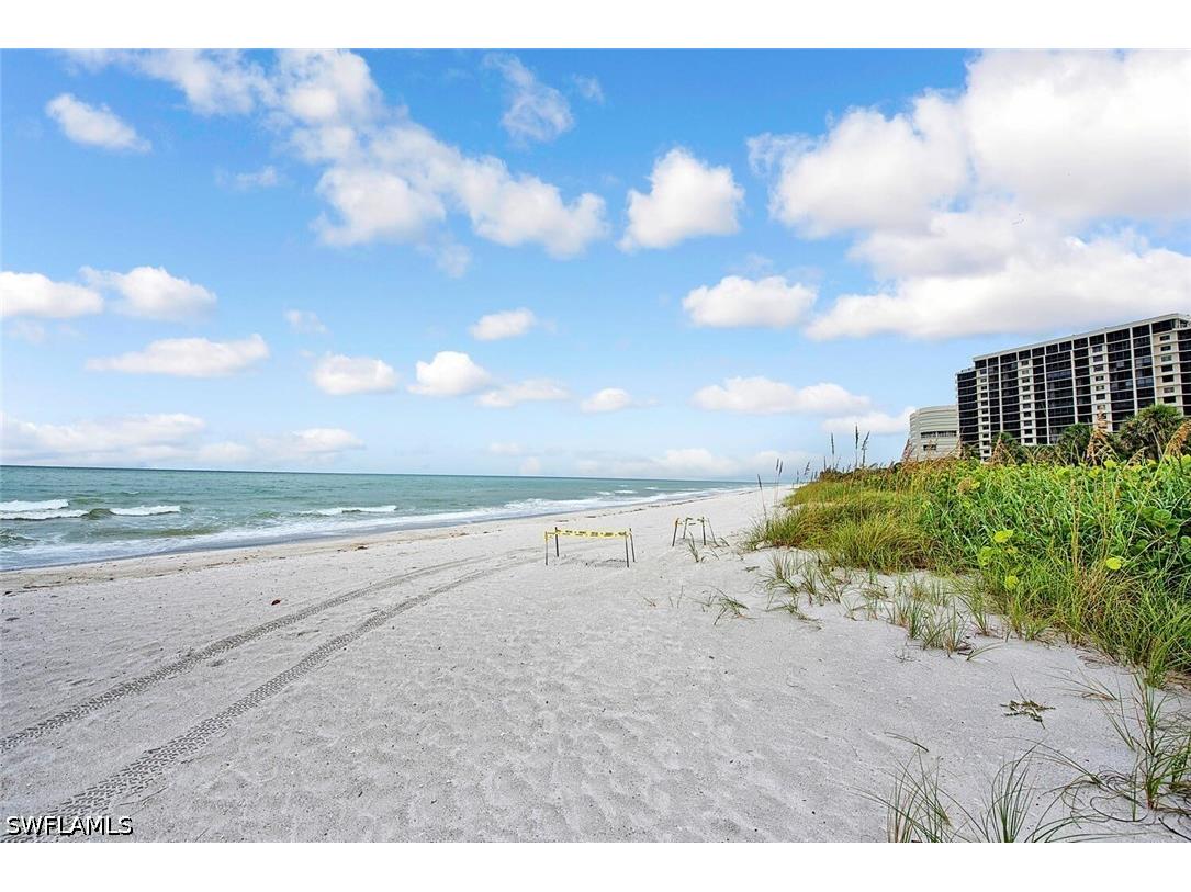 10701 Gulf Shore Drive #302 Naples FL 34108 226014821 image25